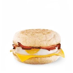 Маффин с яйцом и беконом